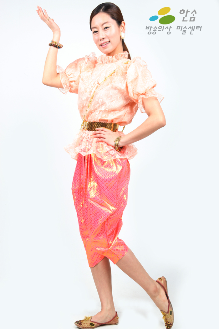 0453.캄보디아-여1