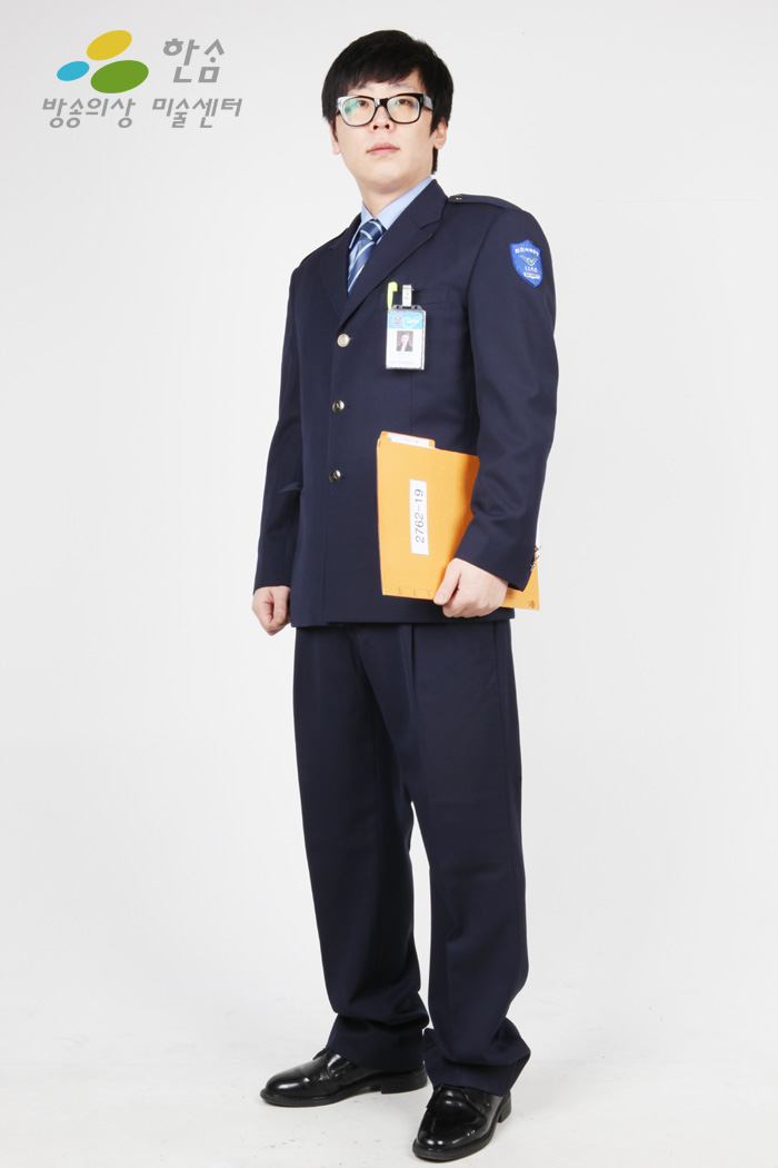 1333.공항근무원