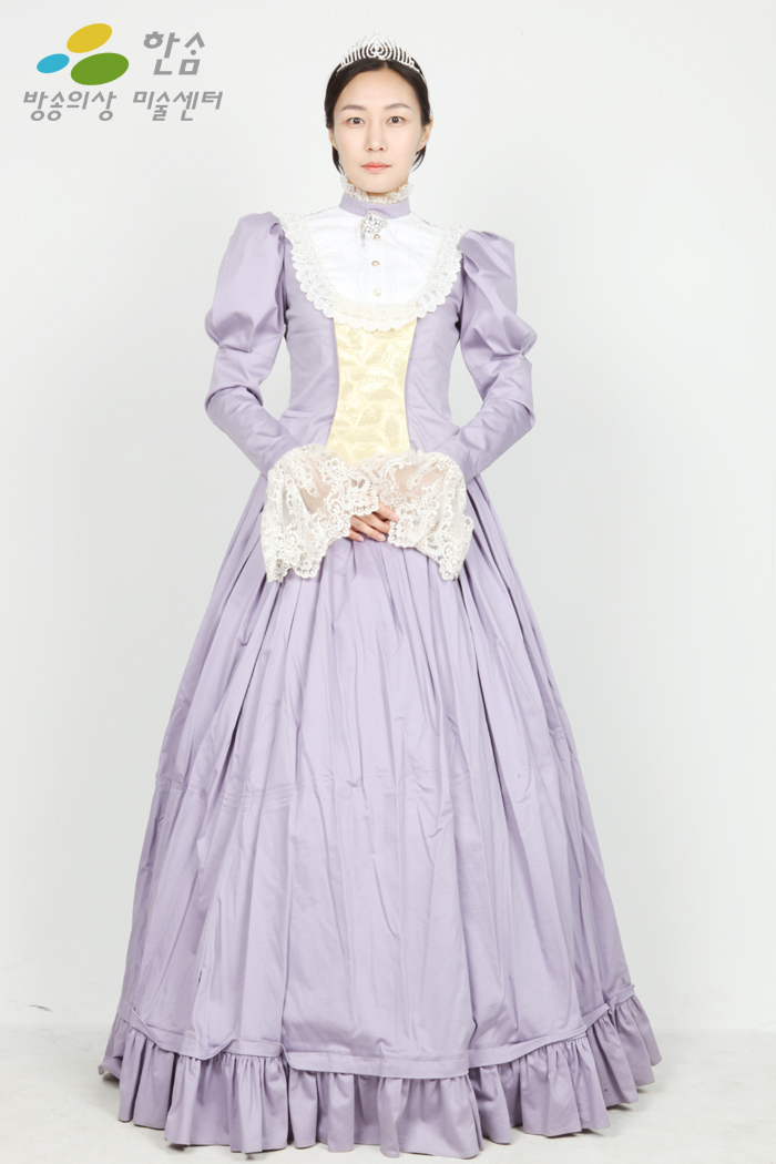 2073.중세드레스