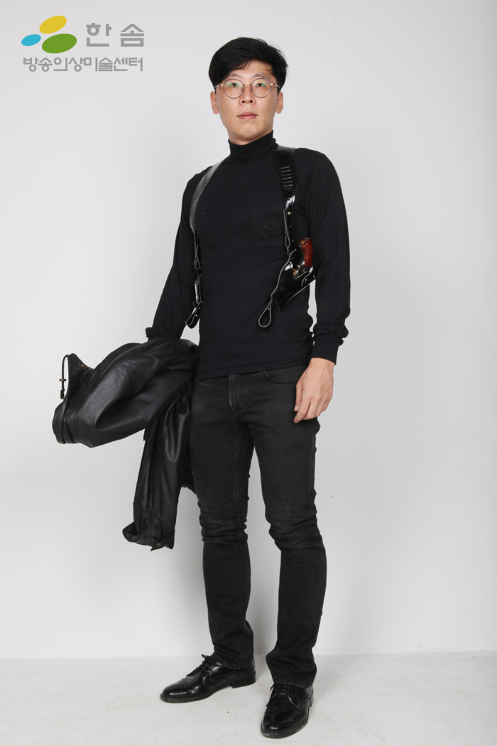 2162.형사반장(사복경찰)