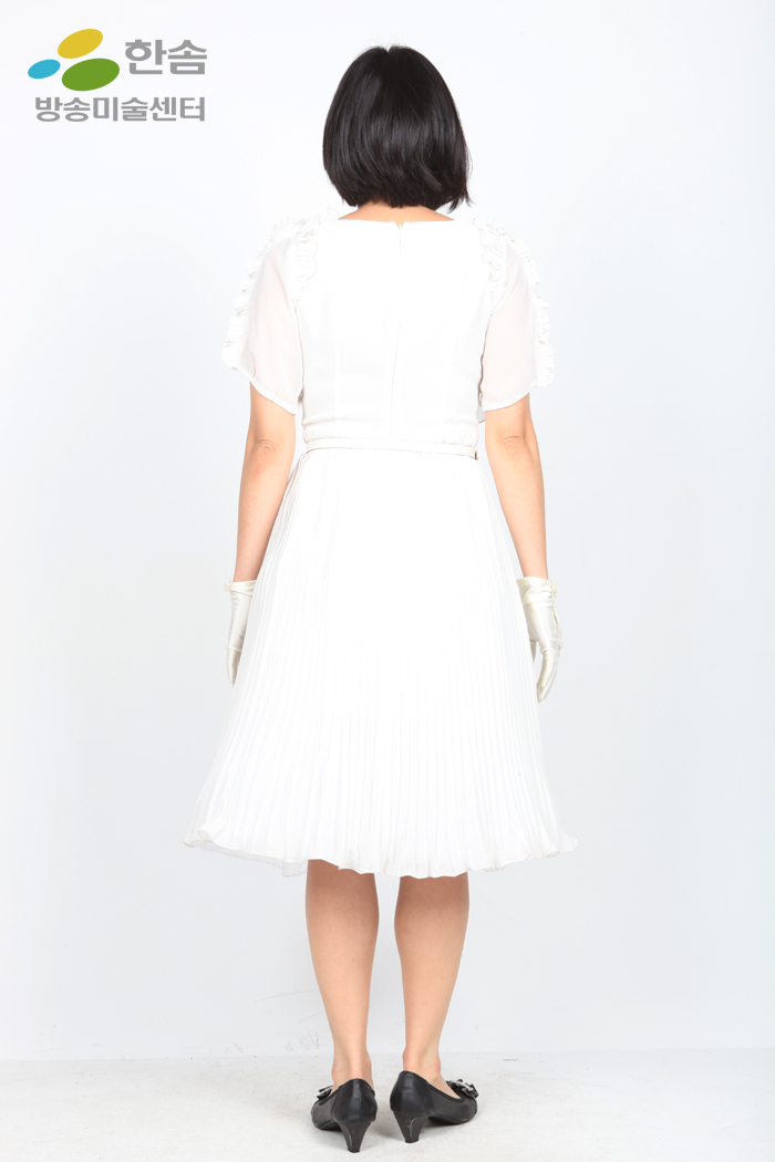 2300.복고원피스