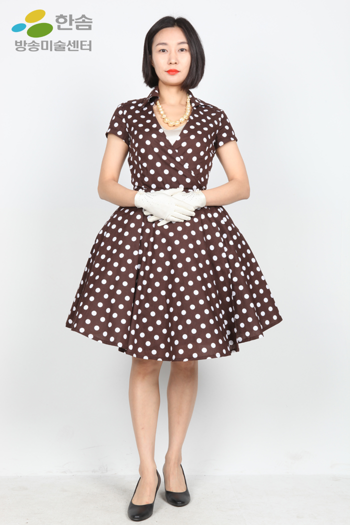 2412.복고원피스