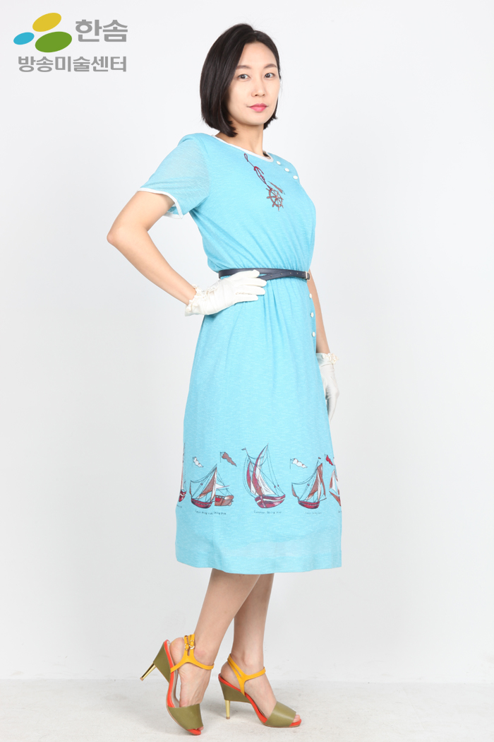 2452.복고원피스