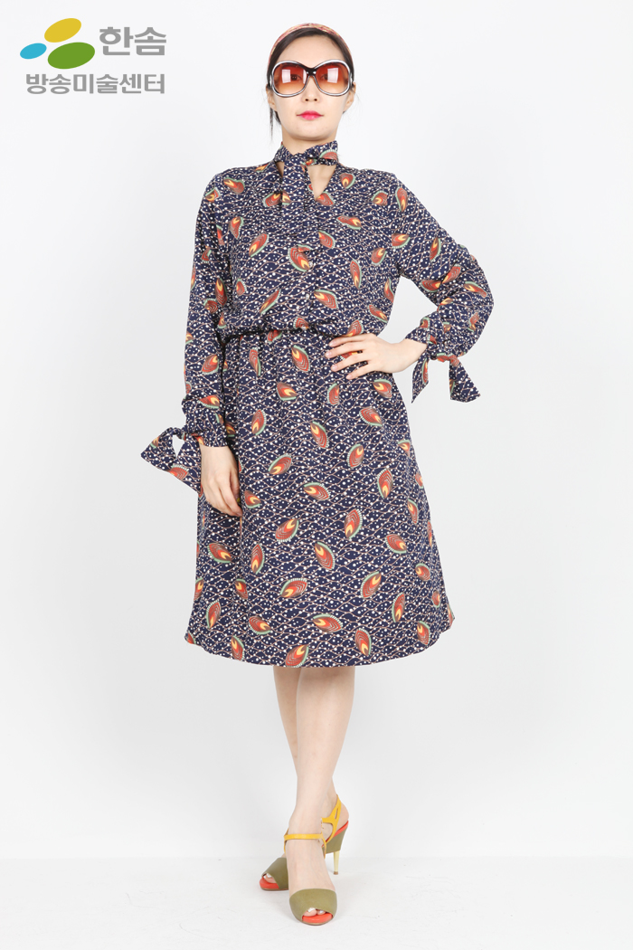 2867.복고원피스