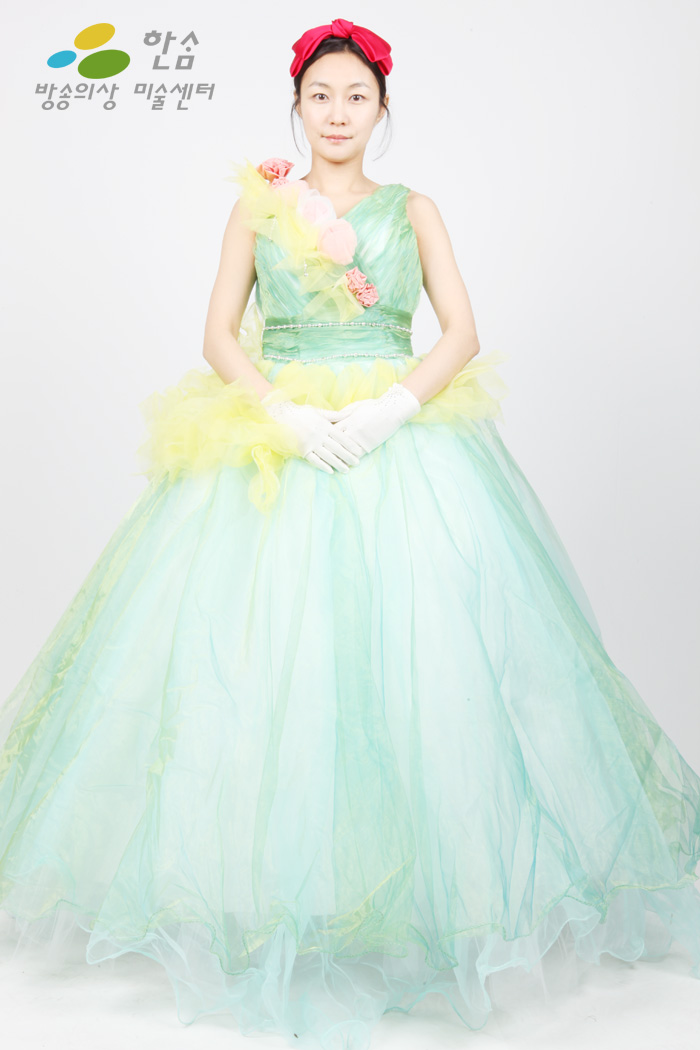 1838.중세파티드레스