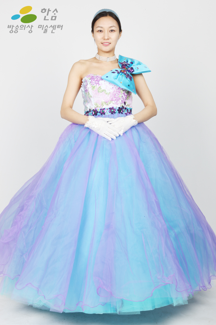 1821.중세파티드레스