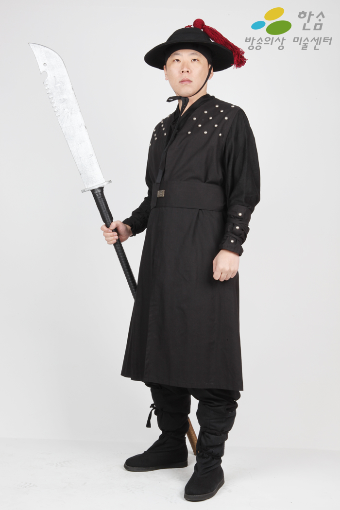 2137.궁중근위무사