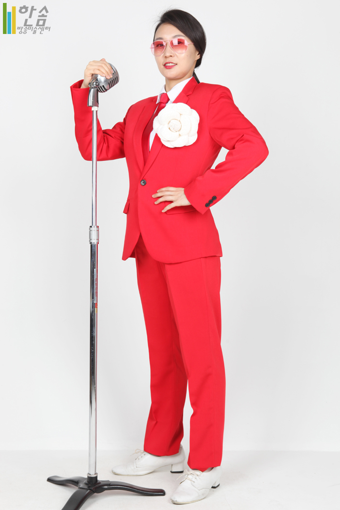 3843.트로트가수(남장여자)