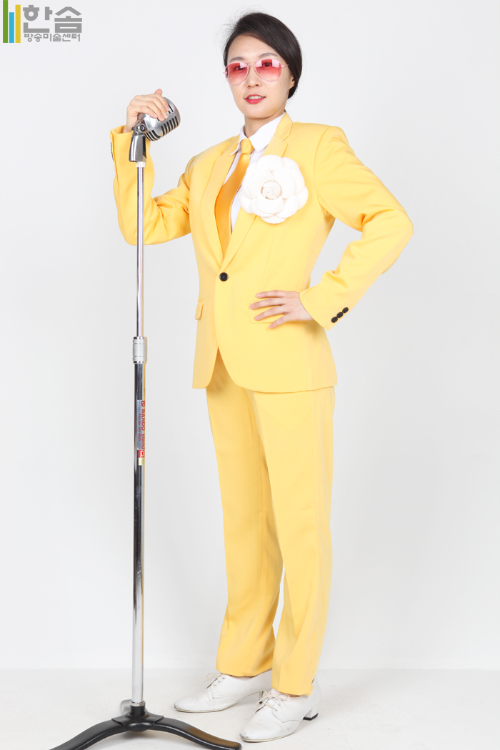 3845.트로트가수(남장여자)