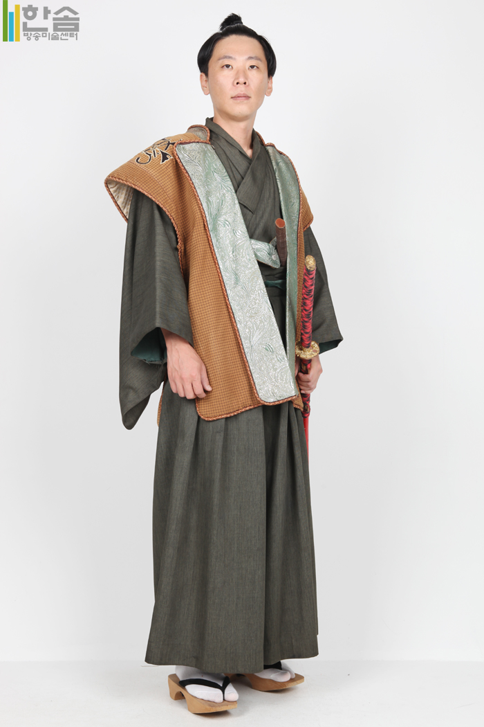 3706.일본-하카마세트(남)