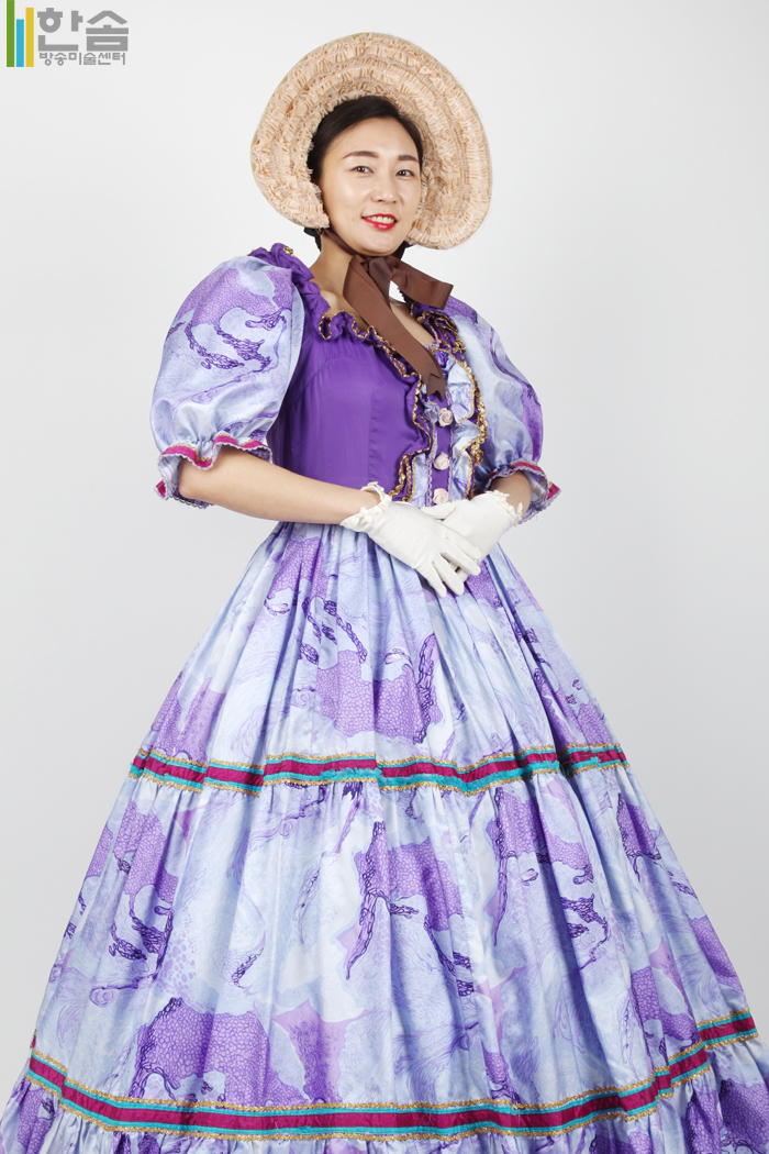 4655.중세드레스