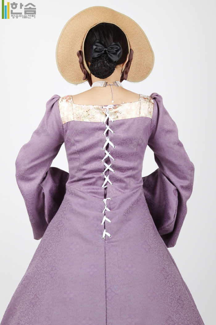 4656.중세드레스