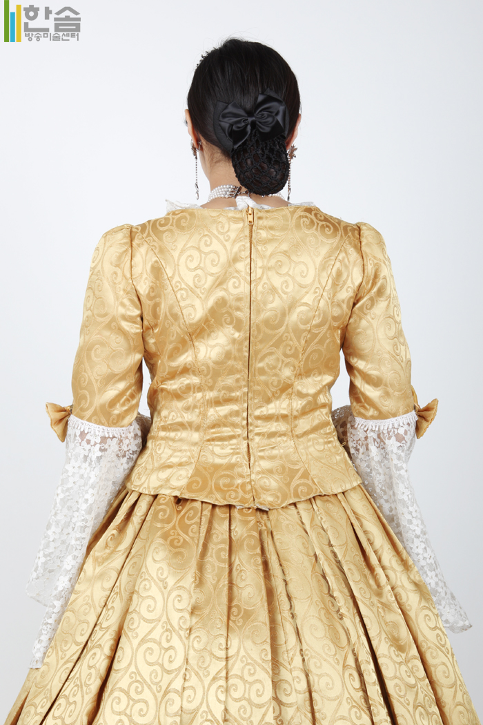 4659.중세드레스