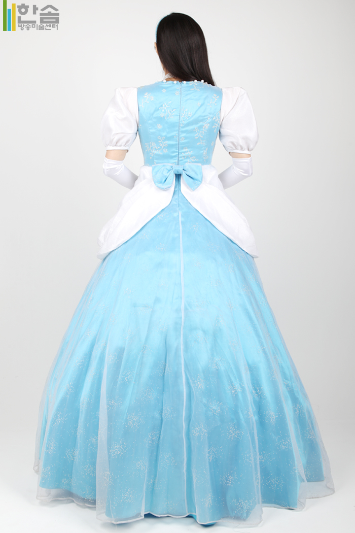 4662.중세드레스