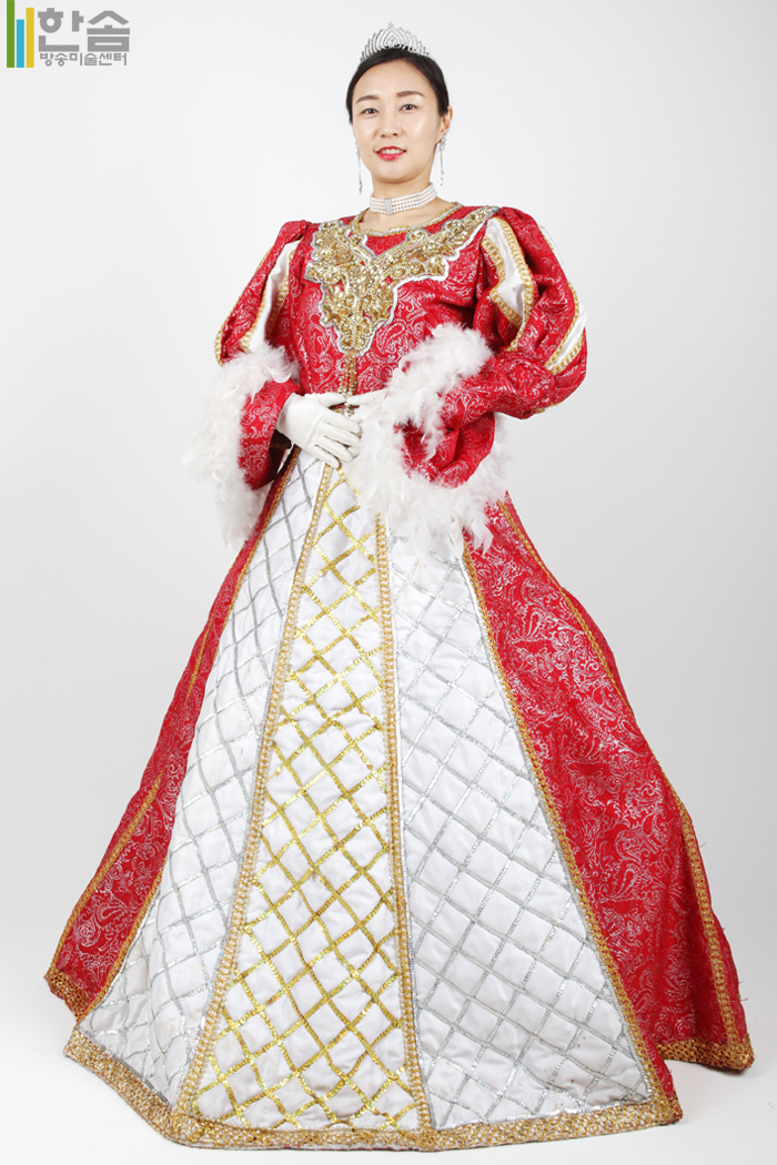 4663.중세드레스