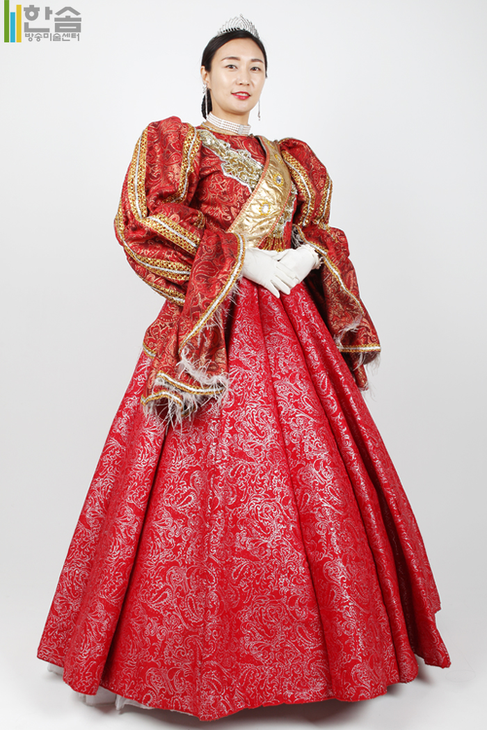 4664.중세드레스