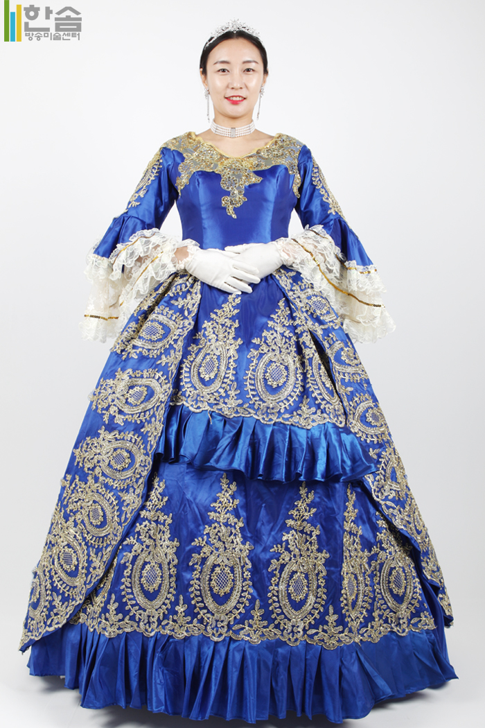 4637.중세드레스