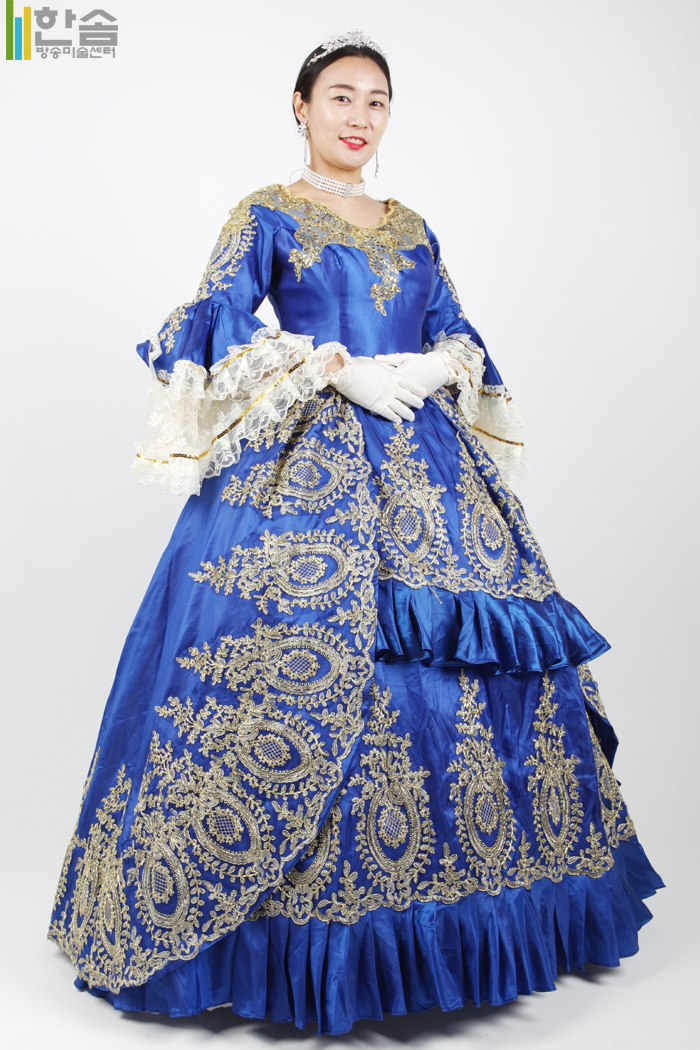 4637.중세드레스