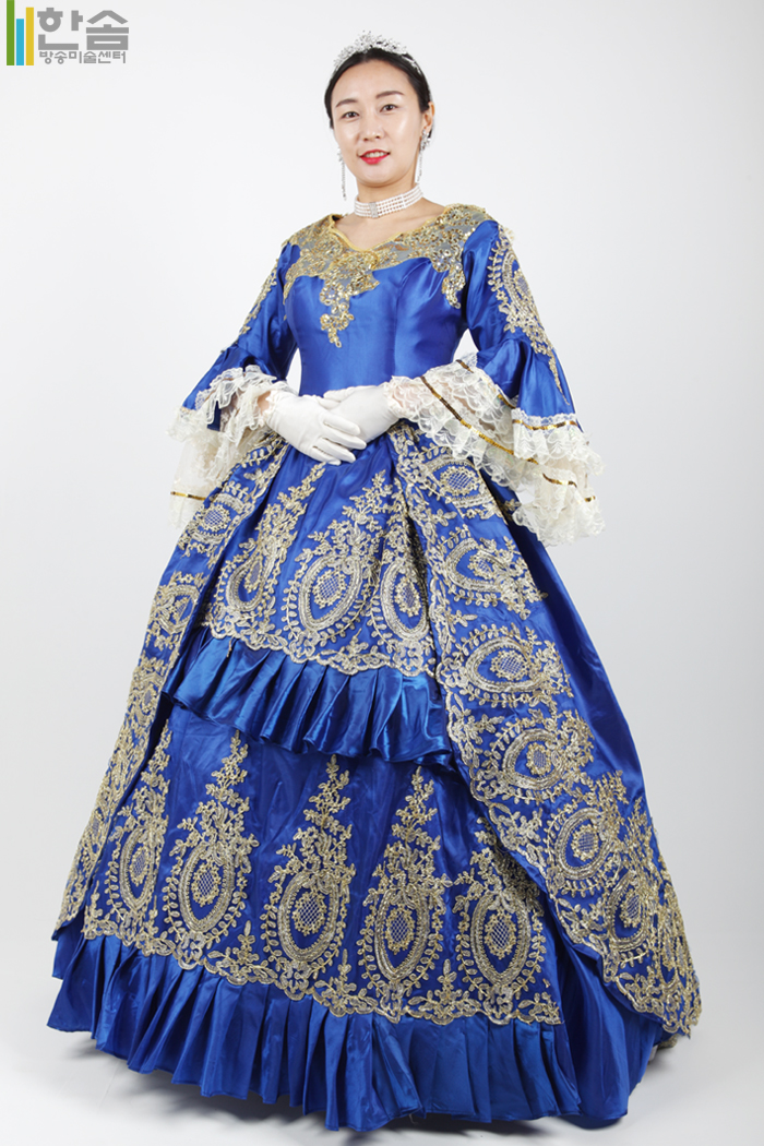 4637.중세드레스