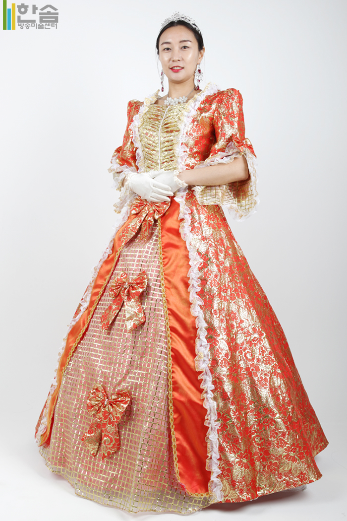 4641.중세드레스