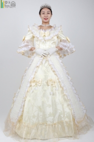 4648.중세드레스