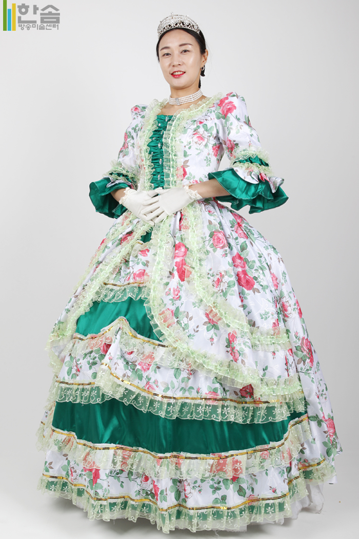 4651.중세드레스