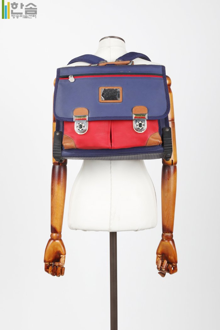 45312.옛날책가방