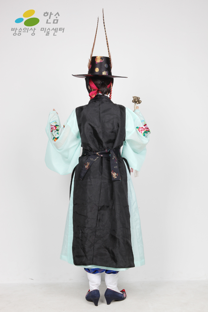 2029.무당복(무속인)