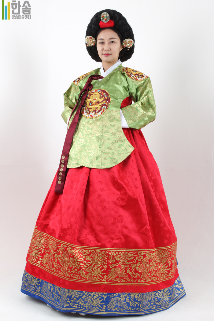 6989.중전(중전한복)