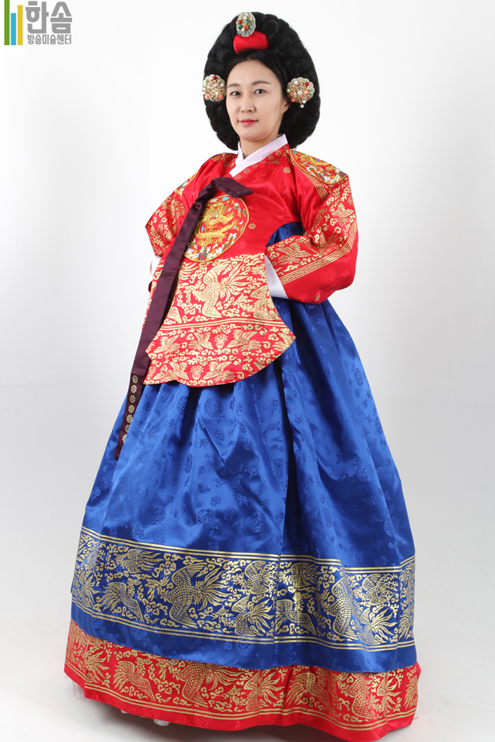 6990.중전(중전한복)