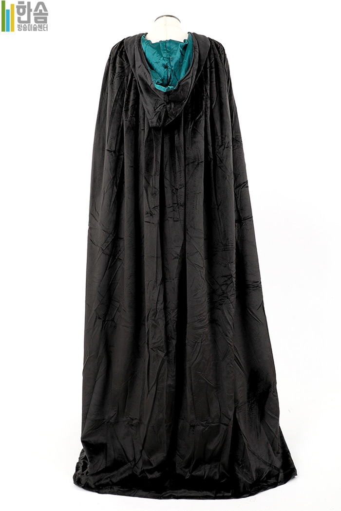 7619.벨벳망토(후드형)