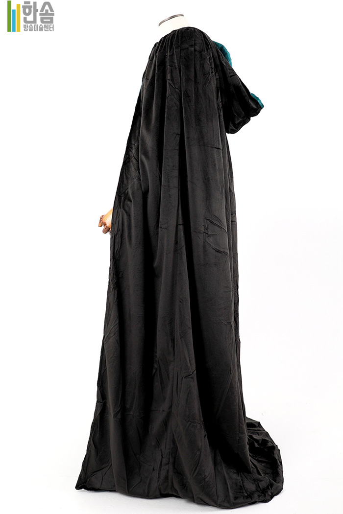 7619.중세망토(후드형)